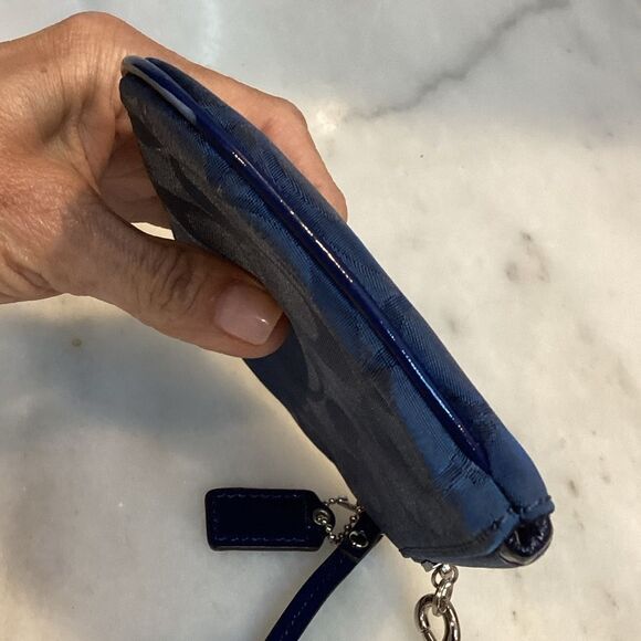 Coach Signature Logo Medallion Wristlet Clutch - Picture 7 of 13